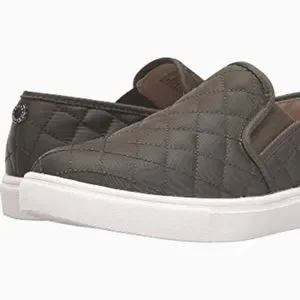 Women's reese slip on deals sneakers mossimo supply co